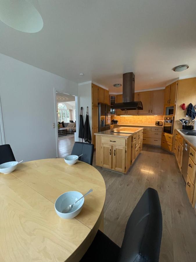 4-Bedroom Villa With Private Gym And Hot-Tub Reykjavik Exterior photo